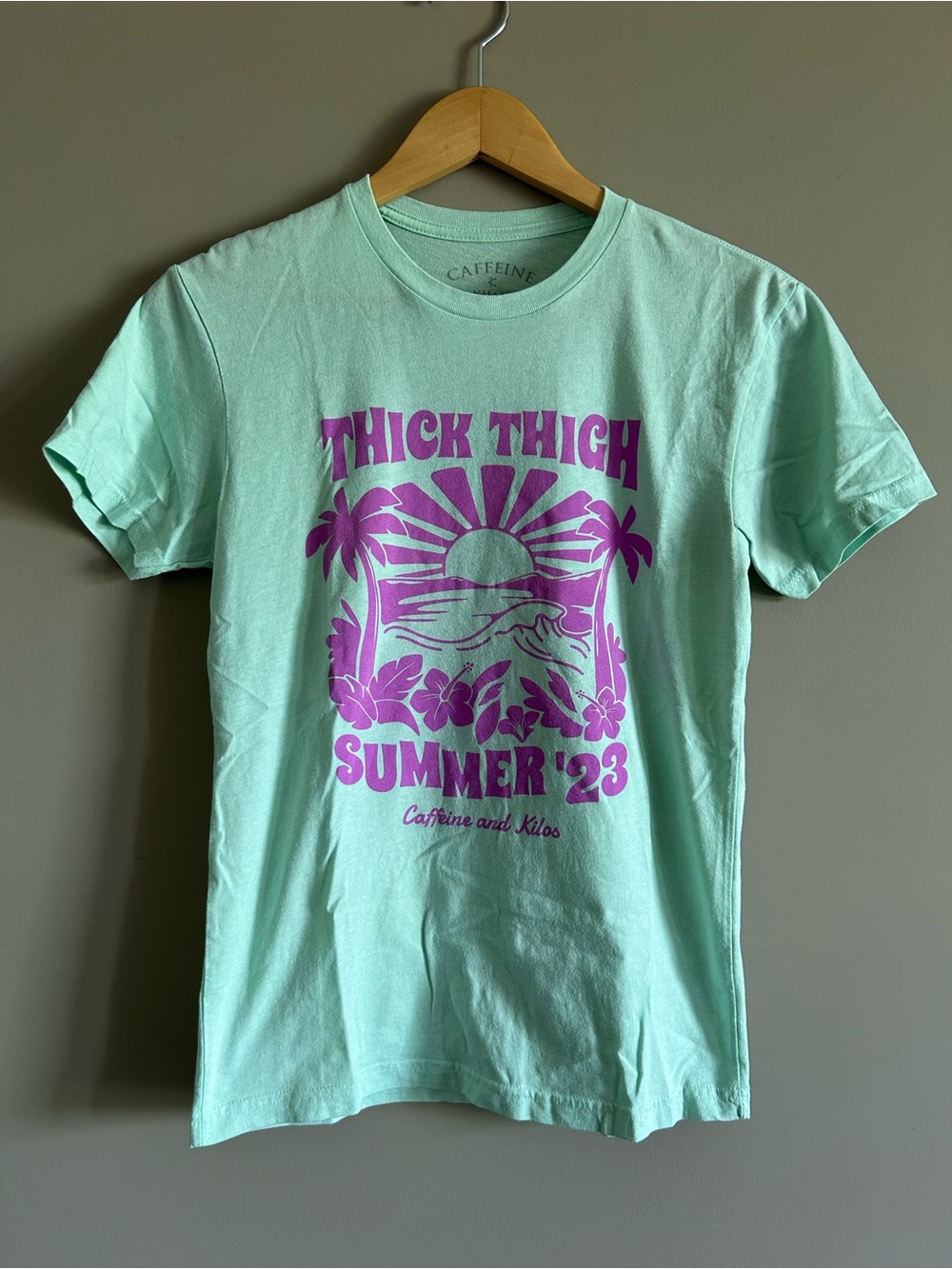 Caffeine and kilos Mint Green 'Thick Thigh' Graphic Tee - Summer '23